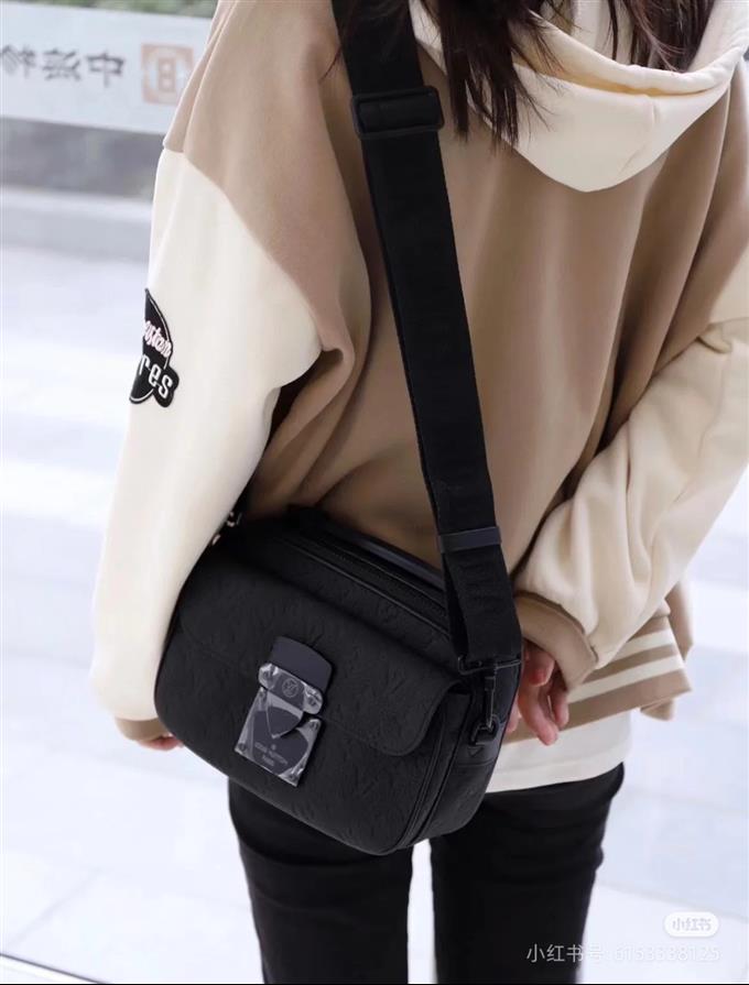 2025224M58489101744889