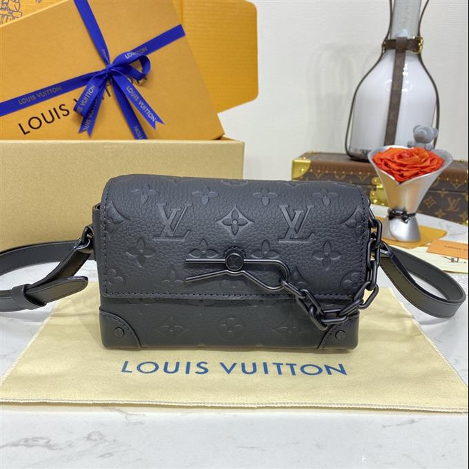 2025224M81746101731770