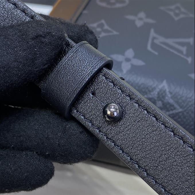 2025224M82774101726576