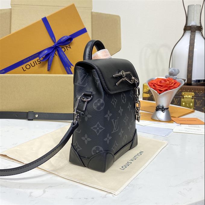 2025224M82774101728353