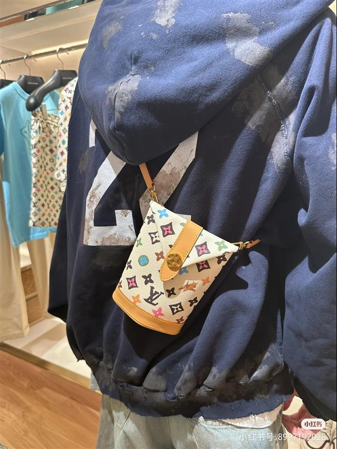 2025224M83343101744780