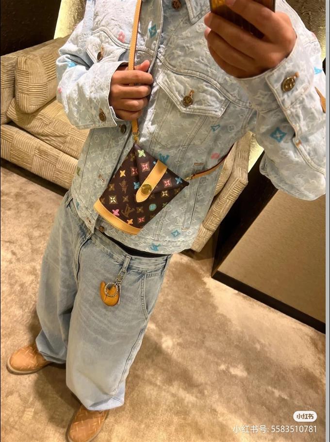 2025224M83344101737131