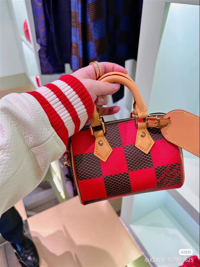 2025224N40611101714272