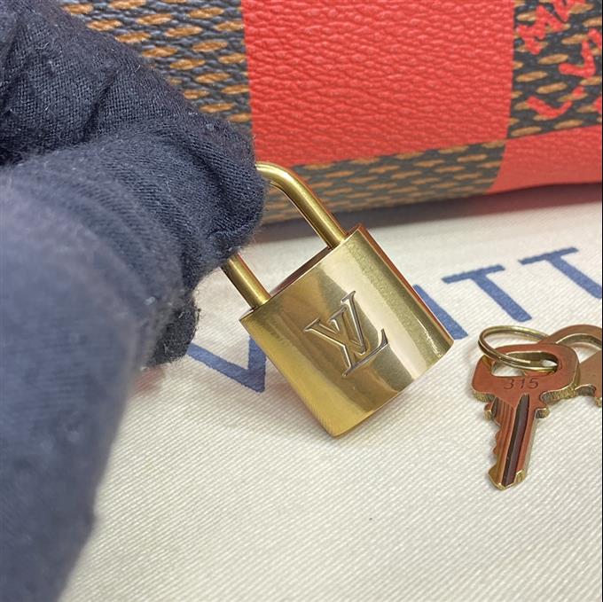 2025224N40611101728116