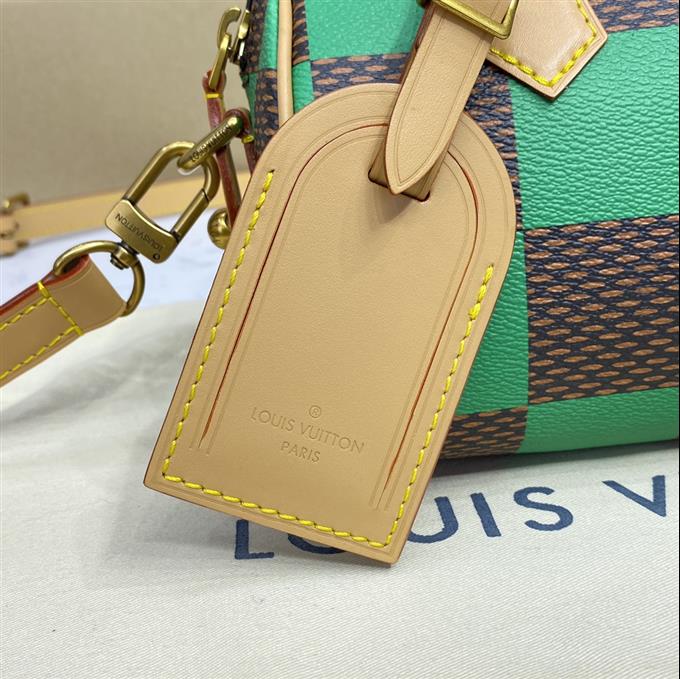 2025224N40611101731400