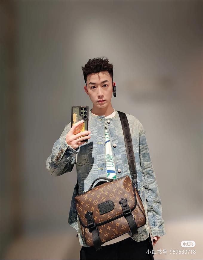 2025224M46972101534583