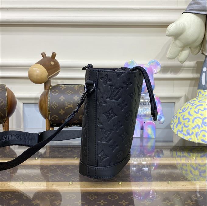 2025224M82248101533863