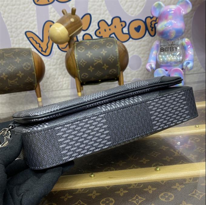 2025224N50017122027771