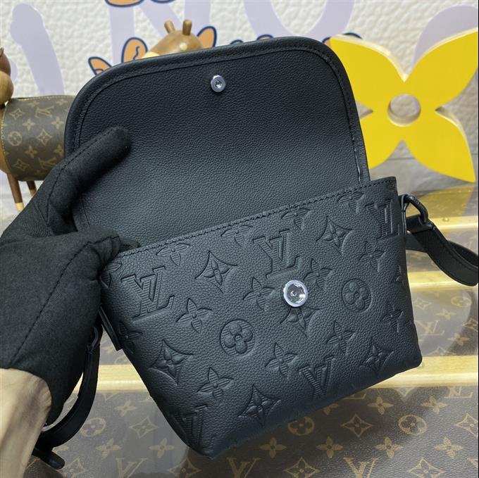 2025224M12636123055878