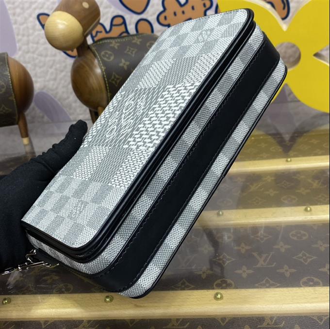 2025224N50013125332439