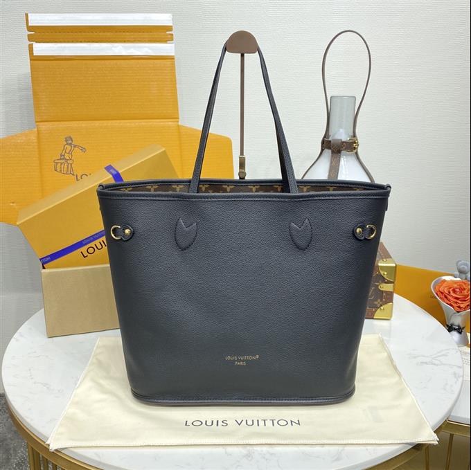 2025224M11946103828743