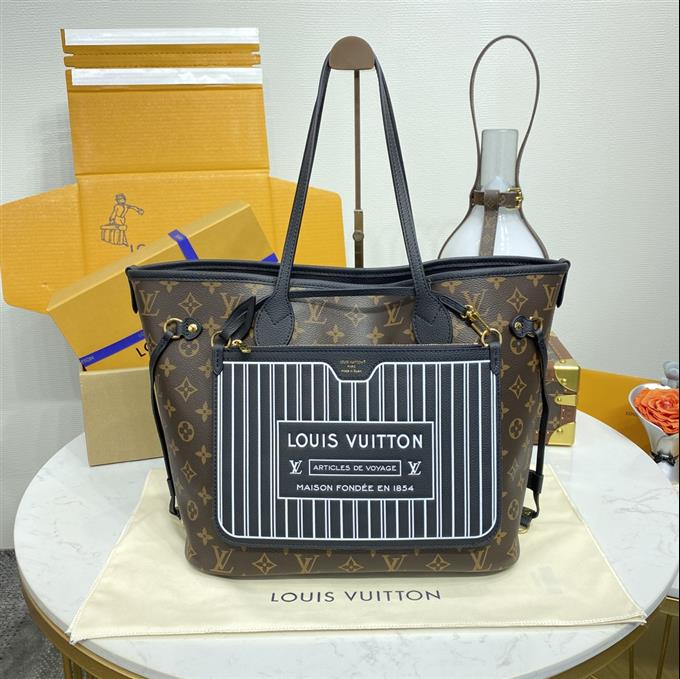 2025224M11946103828772