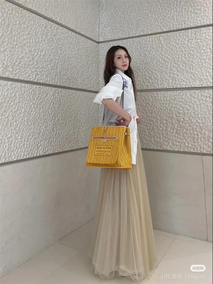 2025224M11947103833738