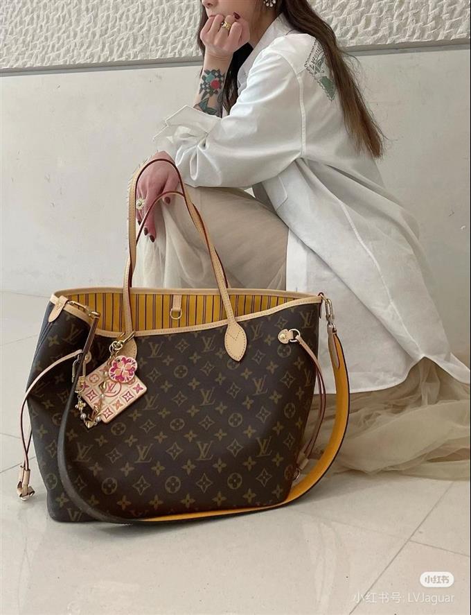 2025224M11947103833802