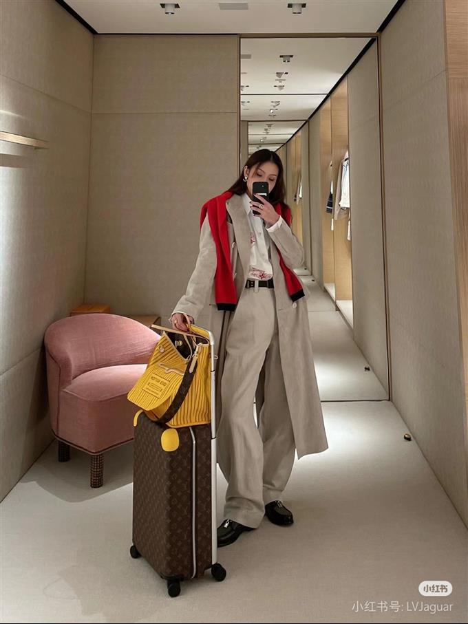 2025224M1194711518970