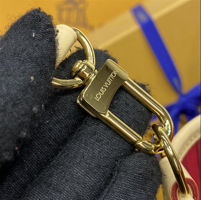 2025224M1209610382529