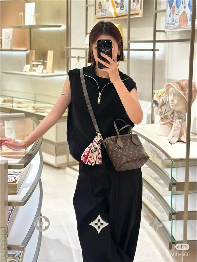 2025224M1210911514817