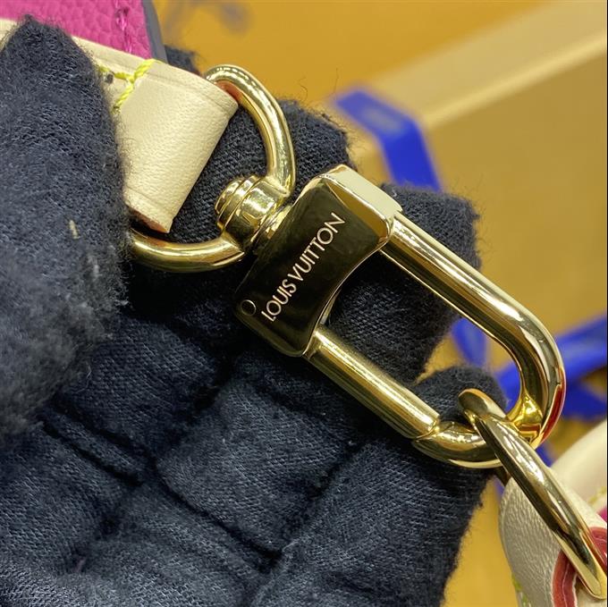 2025224M12257103825776