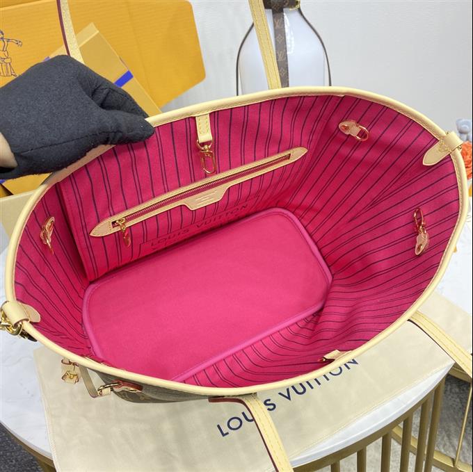 2025224M12257103825871