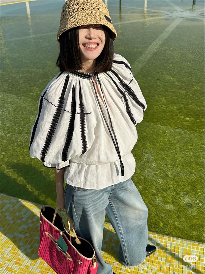 2025224M12257103832263