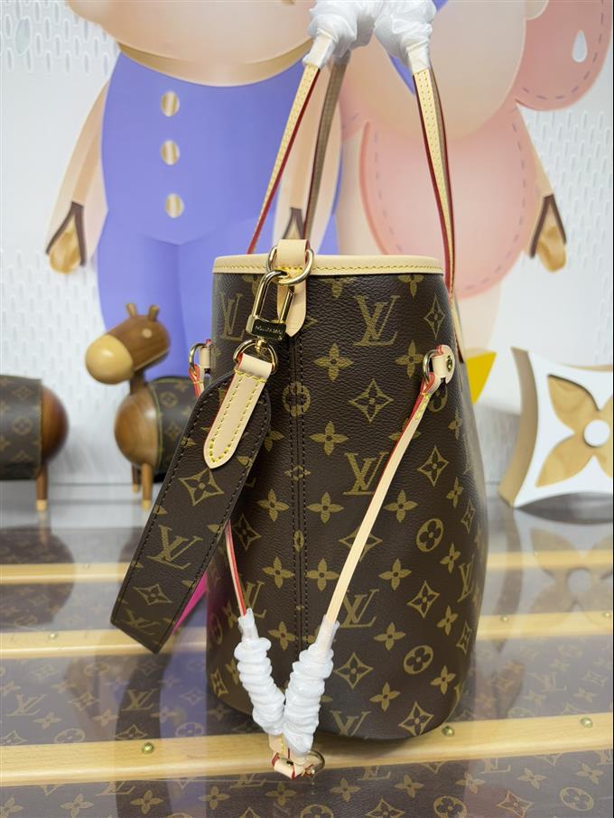 2025224M1225711513810