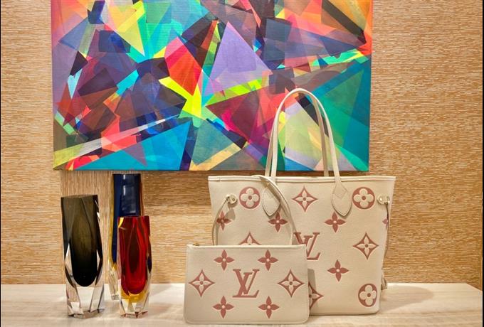 2025224M2157921215593