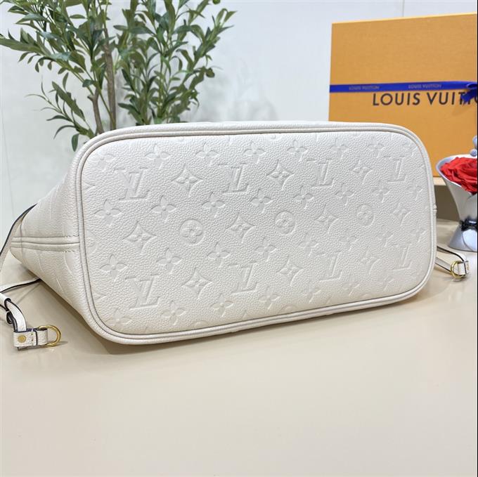 2025224M45685103829632