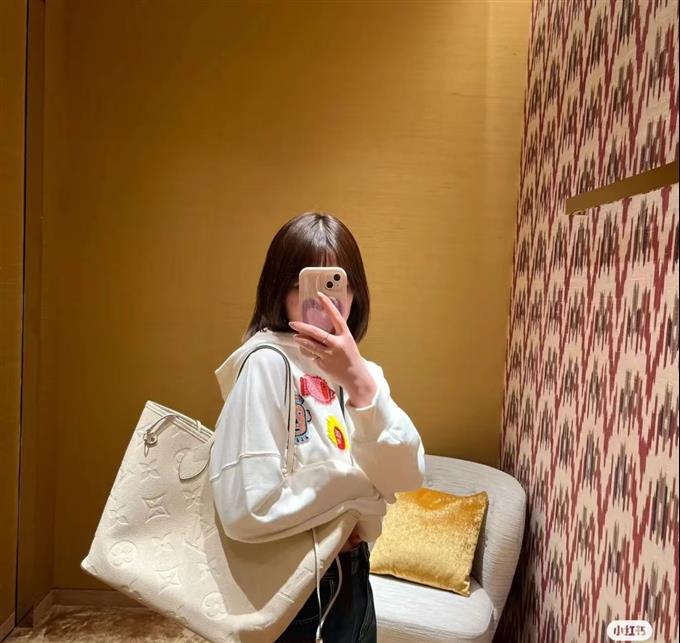 2025224M46676103834275