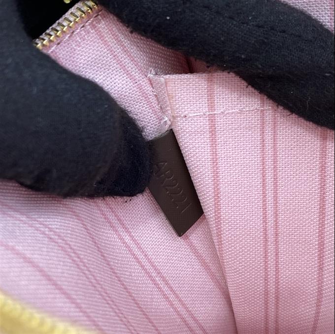 2025224N4044820529210