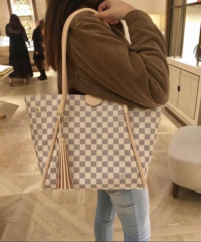 2025224N4402720530615