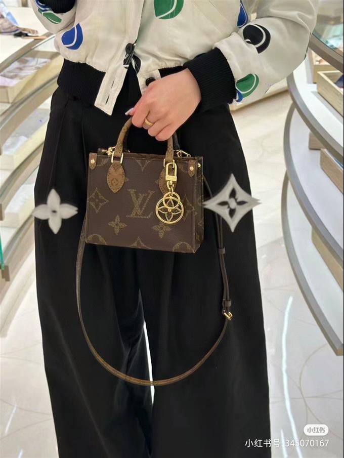 2025224M4683910262358