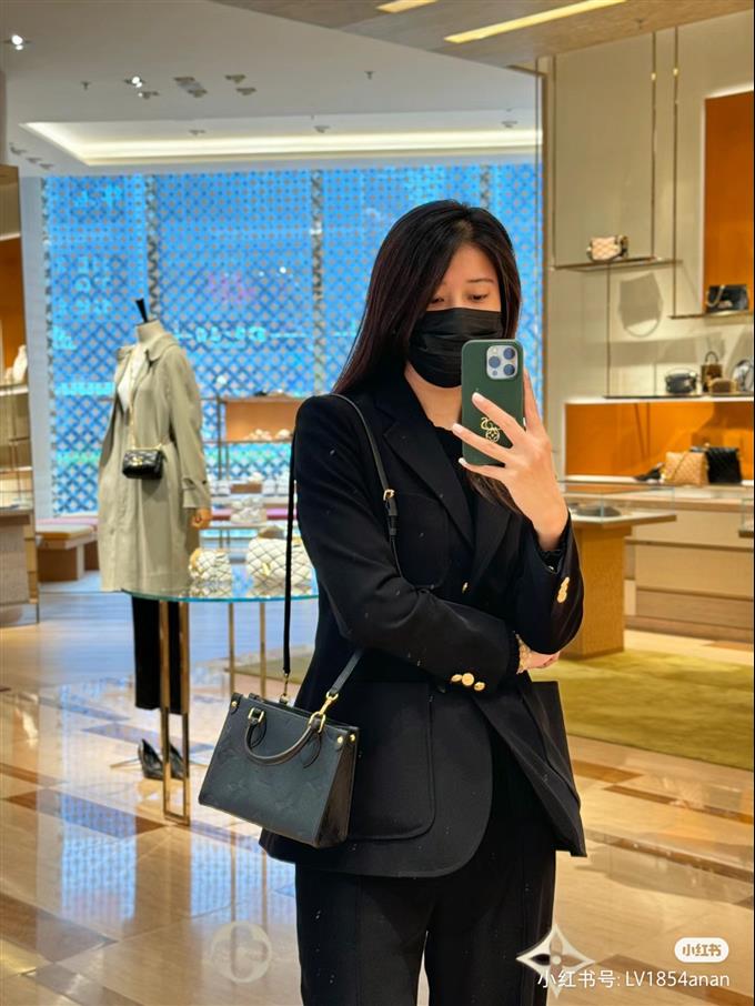 2025224M46993102553421