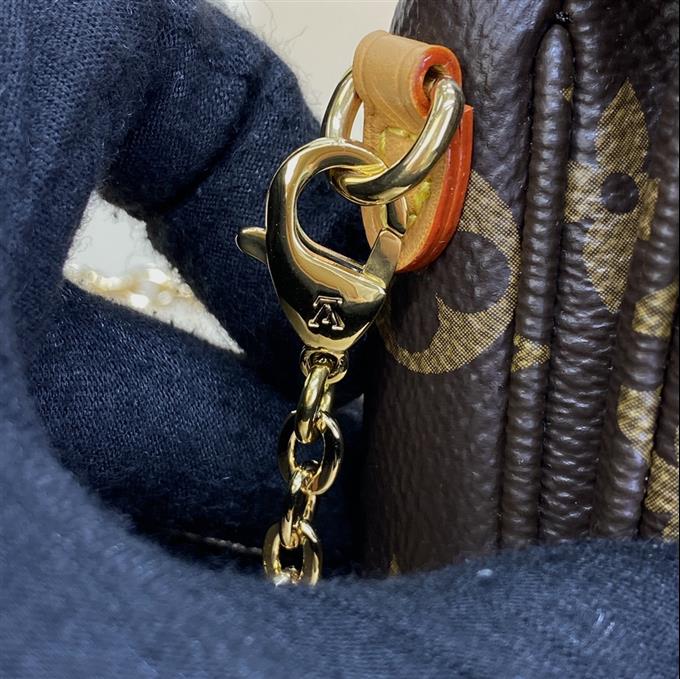 2025224M81267223657313