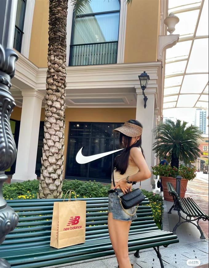 2025224M82154222418235