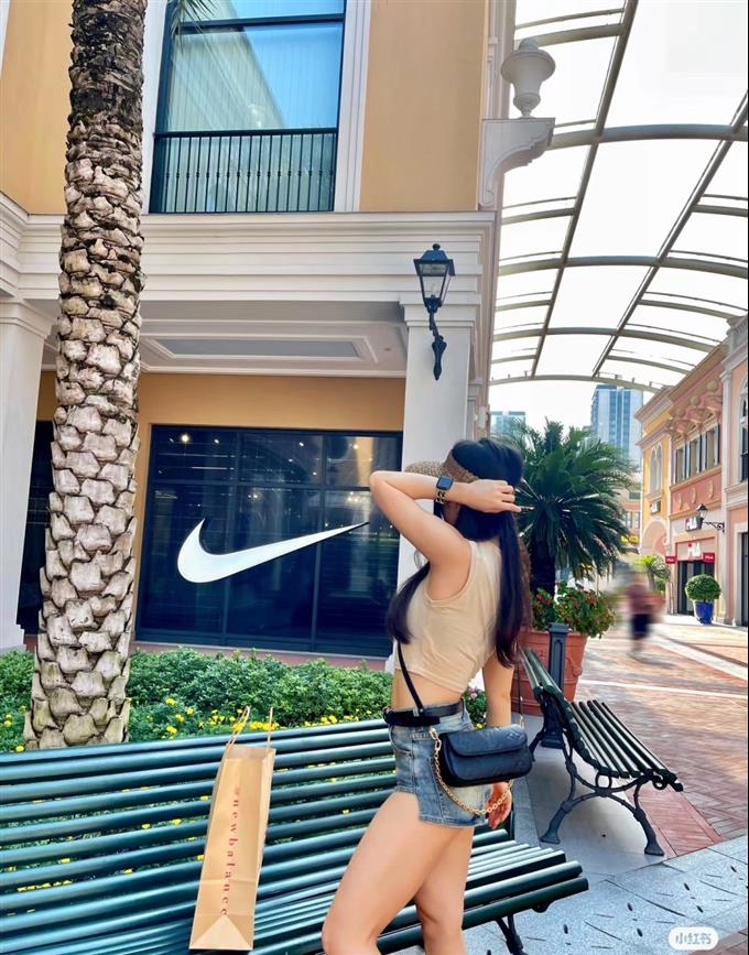 2025224M82154222418266