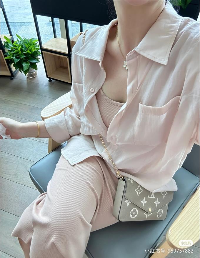 2025224M82610222416887