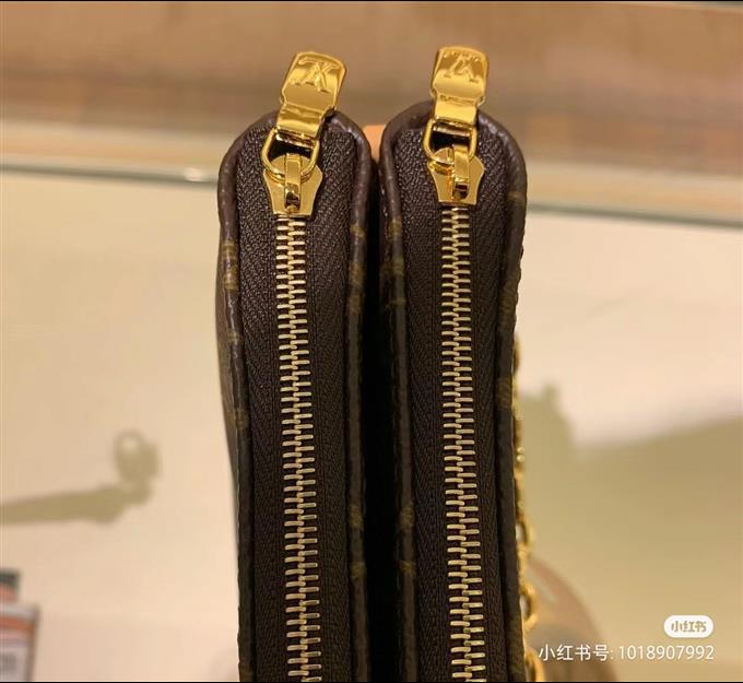 2025224M8300822377871