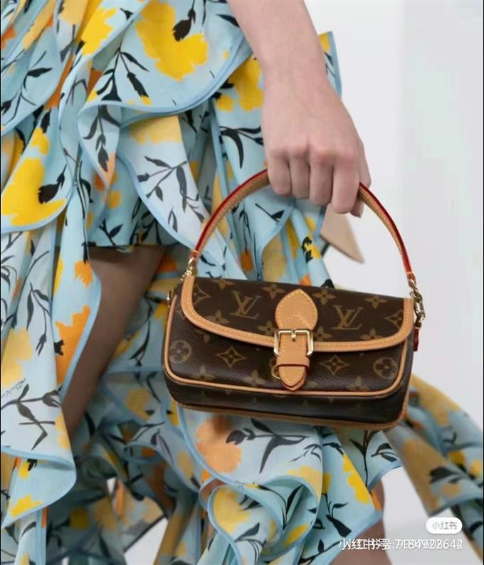 2025224M83298215747444