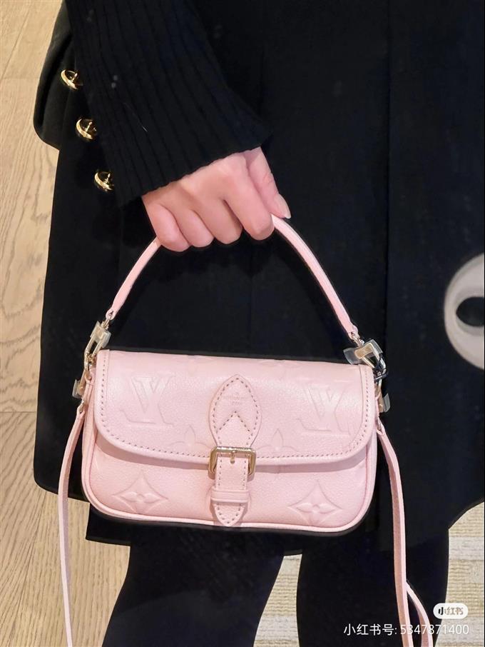 2025224M83566222429225