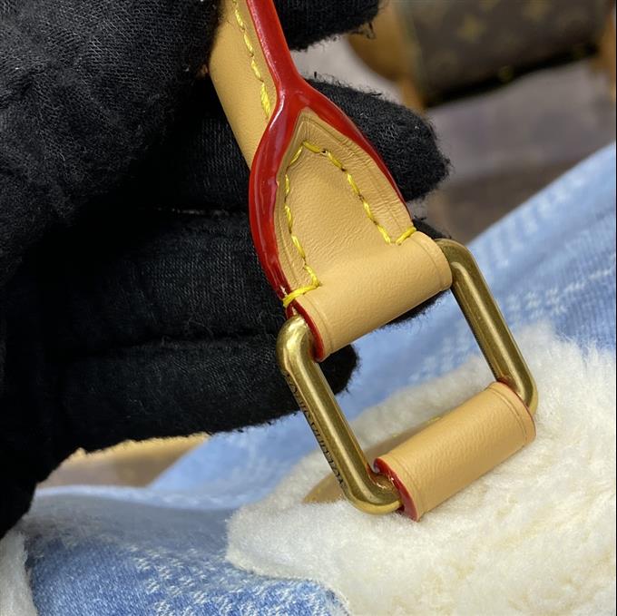 2025224N40700204142568