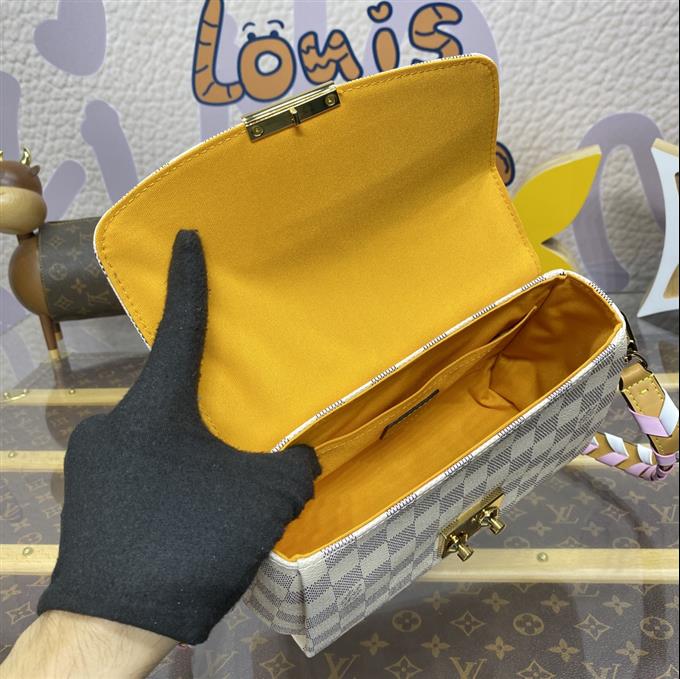 2025224N50053221515555