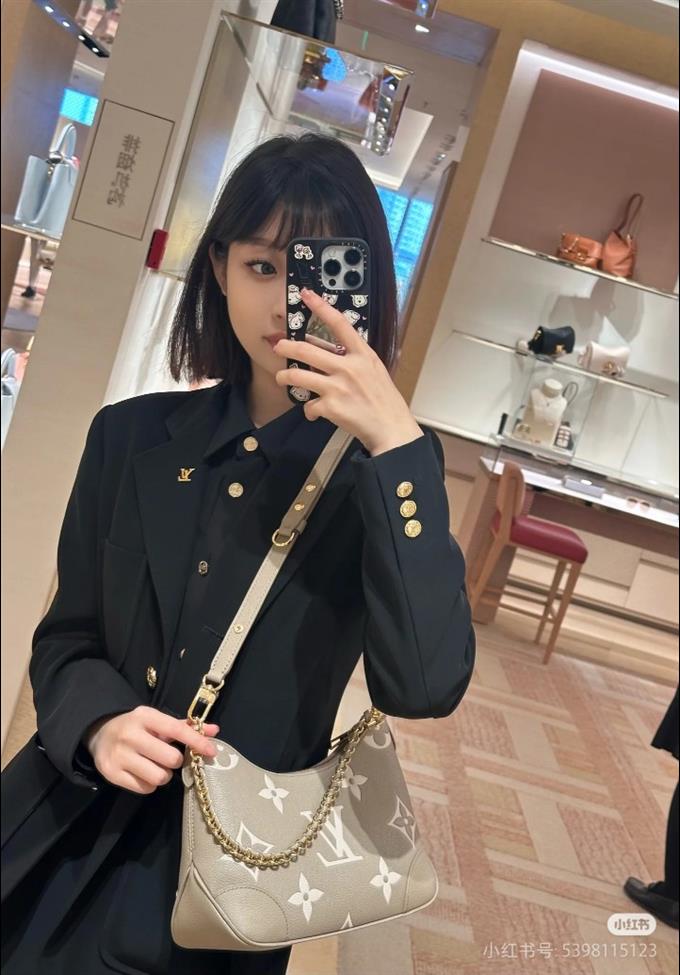 2025224M1322422243513