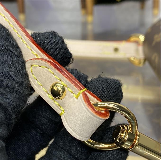 2025224M13617215745240