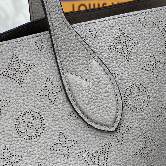 2025224M21580224348985