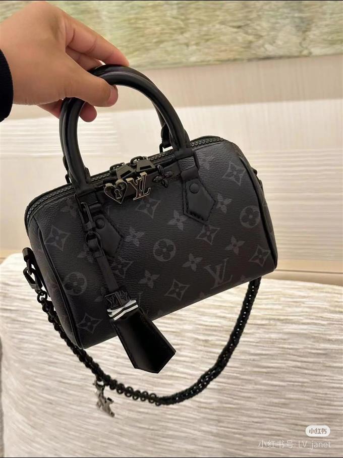 2025224M2460622375236