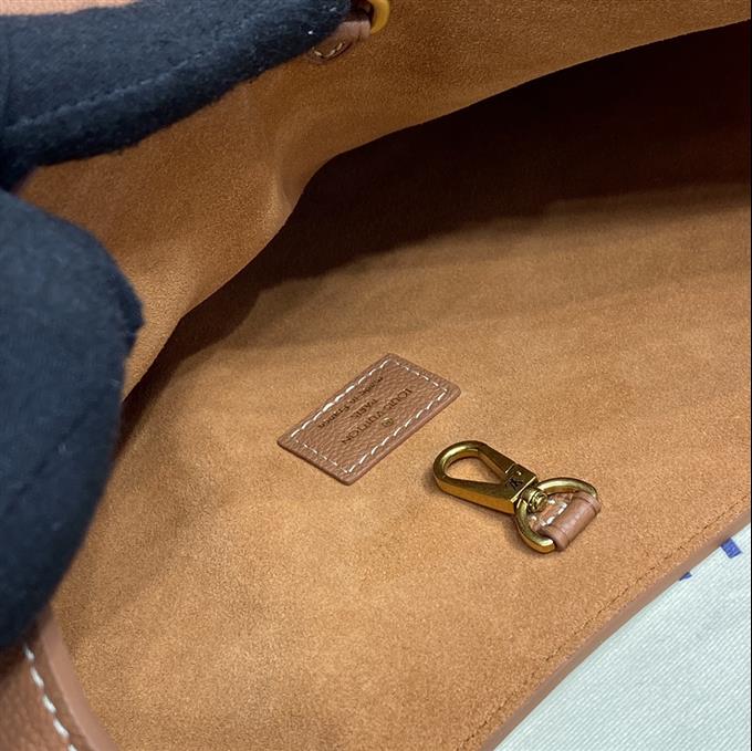 2025224M2497422242492