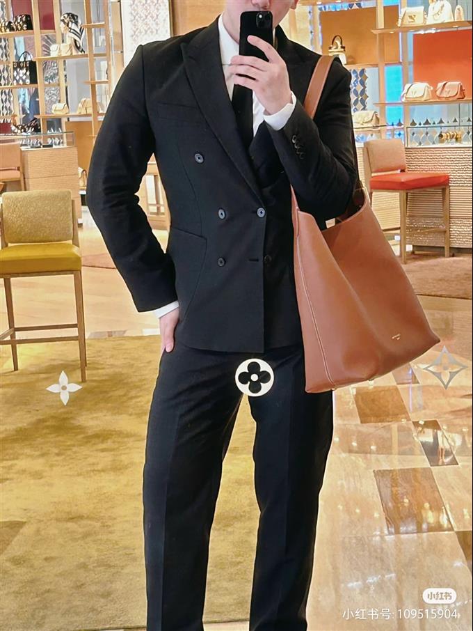 2025224M24974222431877