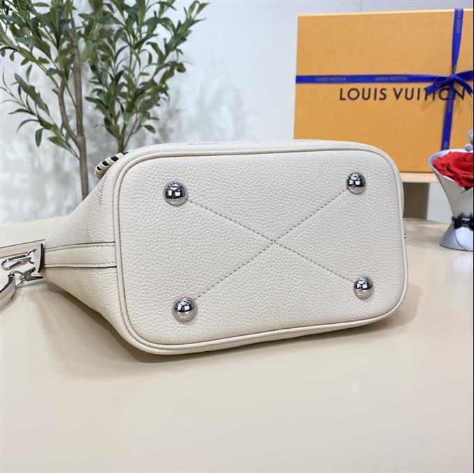 2025224M21848224116104