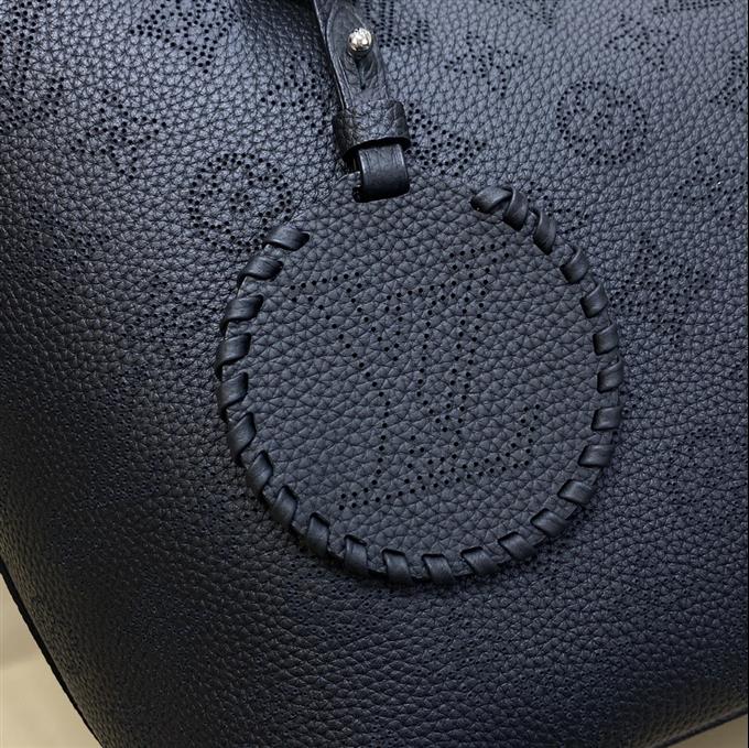 2025224M21851224115838