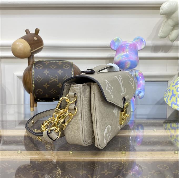 2025224M23940212058109